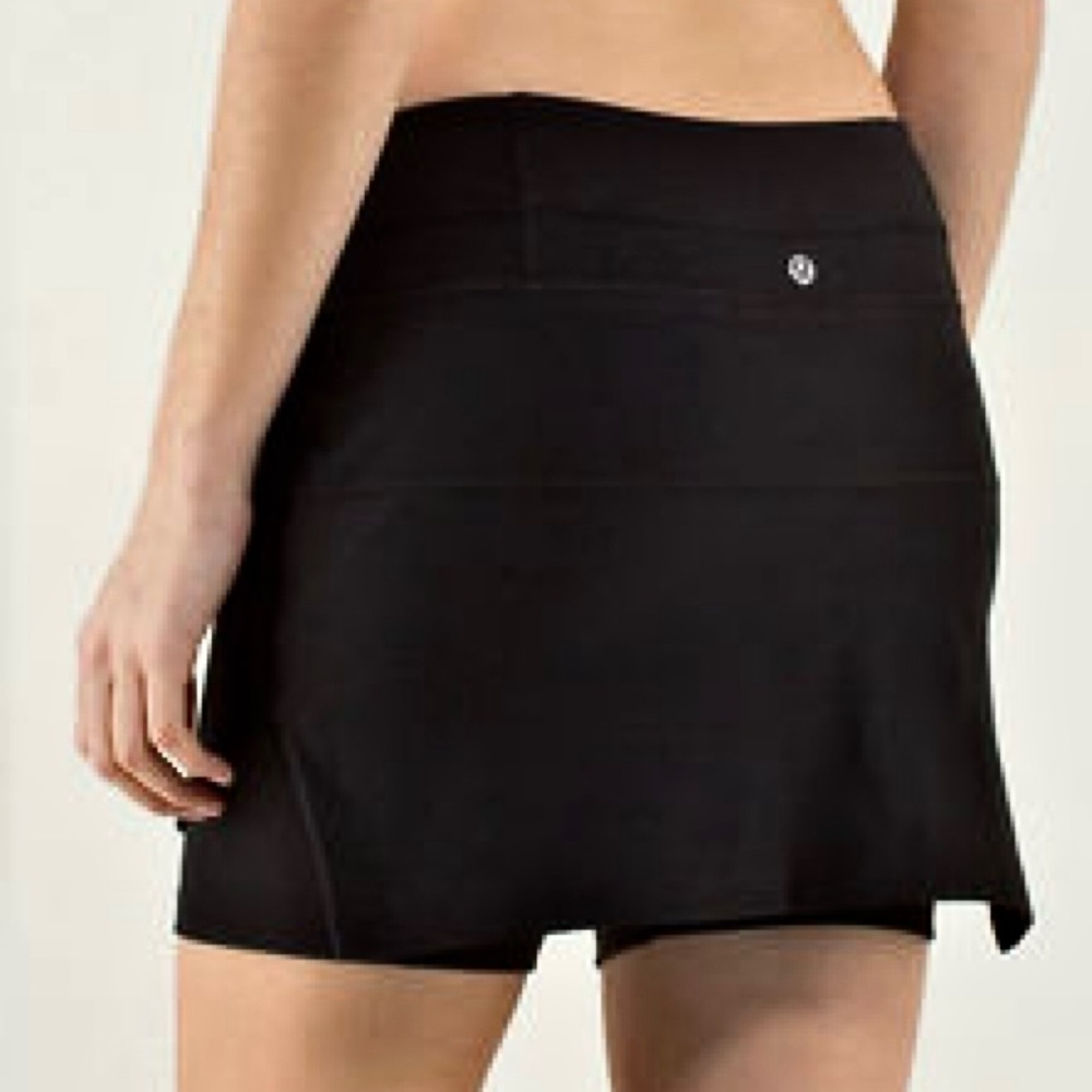 Rare Lululemon Second Chance Skirt Sz 6 In Black